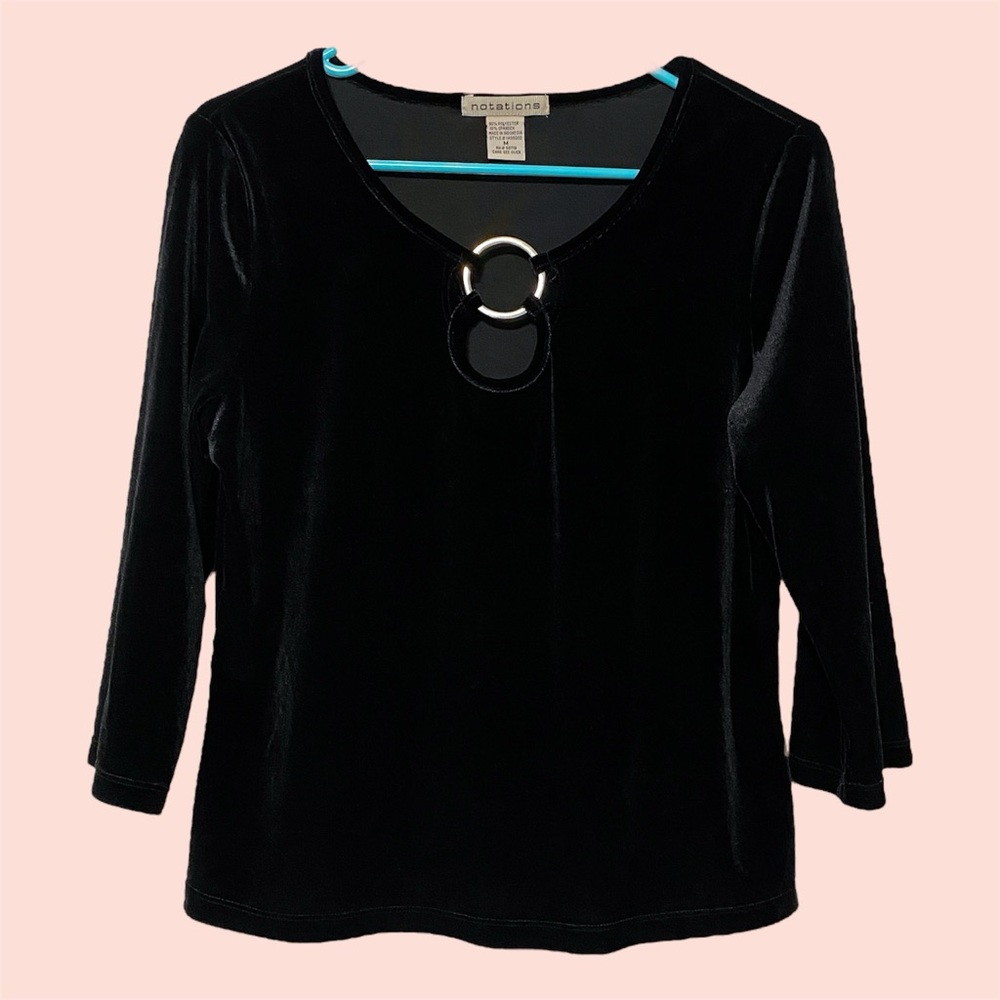 Vintage Notations Black Velvet Keyhole 3/4 Sleeve Top